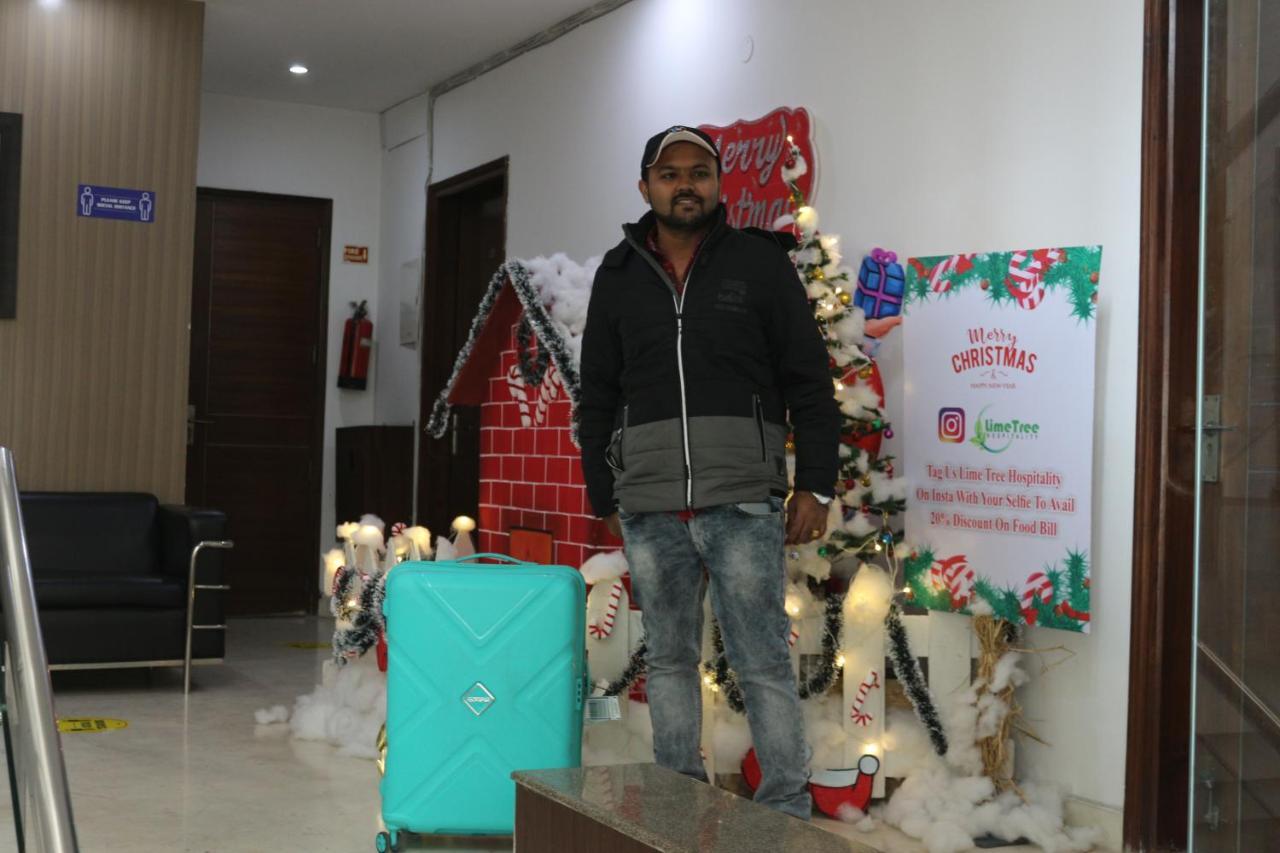 Lime Tree Hotel Sushant Lok Gurgaon Sector 29 Next To Iffco Chowk Metro 외부 사진