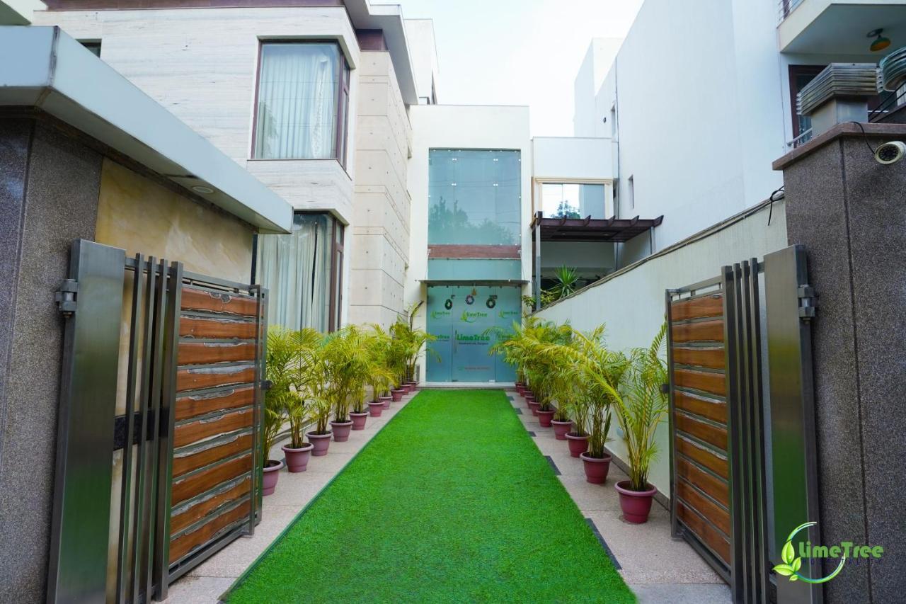 Lime Tree Hotel Sushant Lok Gurgaon Sector 29 Next To Iffco Chowk Metro 외부 사진